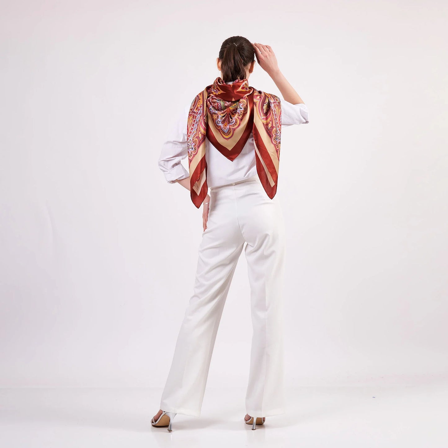 Saf İpek Şal | 140 cm | Etro Desen 2 | Nomads Felt