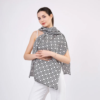 Saf İpek Fular | Siyah Beyaz | Unisex | Selçuklu Vektörel Yıldız Desen | Nomads Felt
