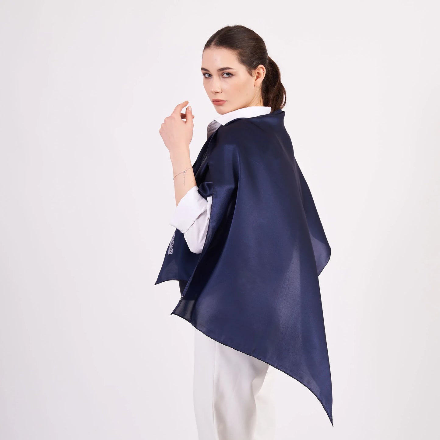 Saf İpek Fular | 70x200 cm | Lacivert | Nomads Felt