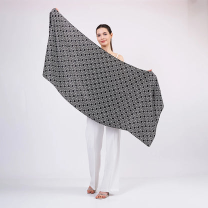 Saf İpek Fular | Siyah | Unisex | Selçuklu Vektörel Yıldız Desen | Nomads Felt